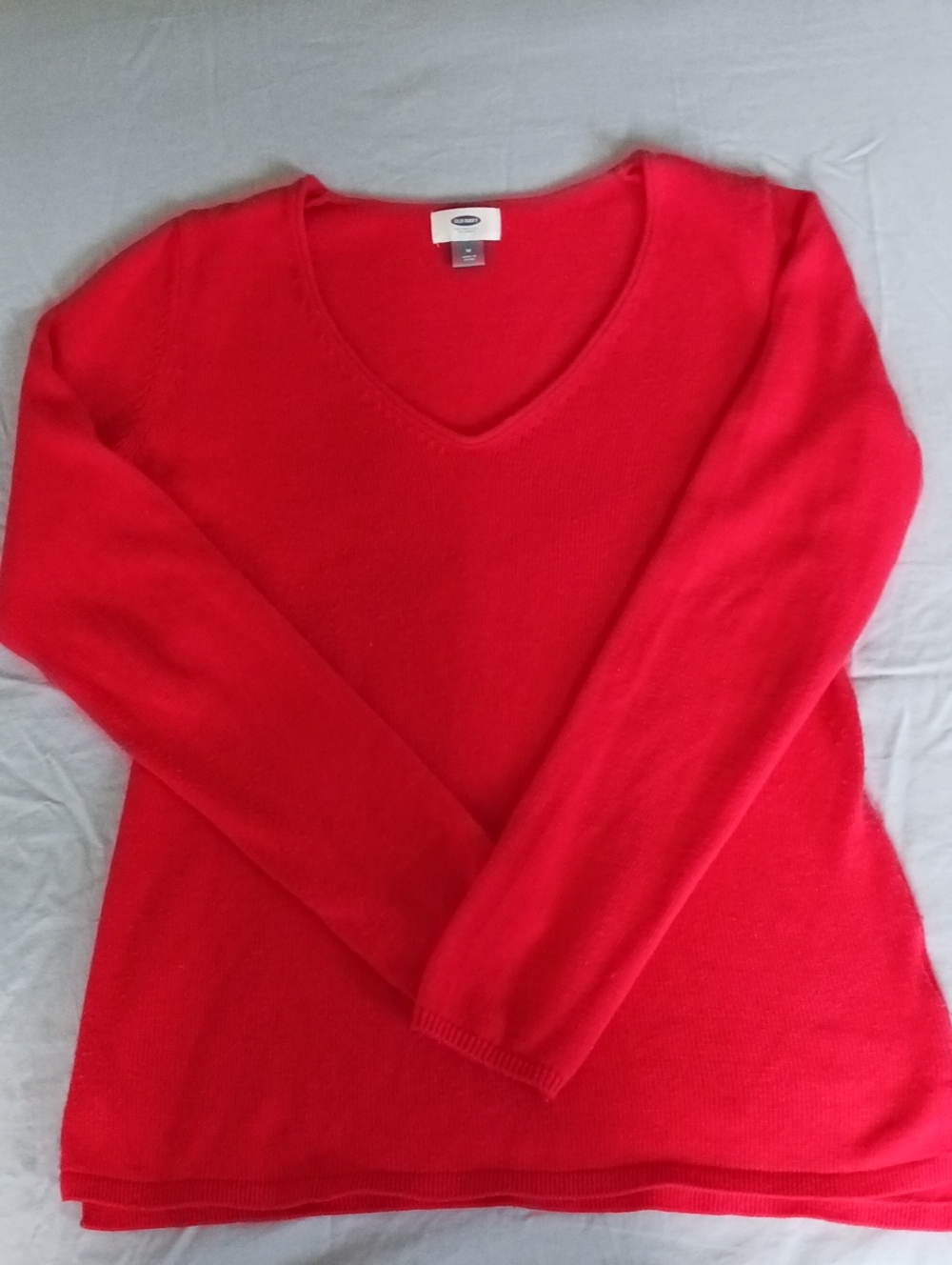 Old Navy Women's Bright Red V-Neck Sweater